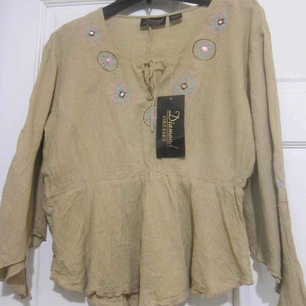 Bohemian  Top (S) Embroidered  at the Neckline  100 % cotton Made In India